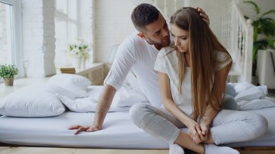 Waarom verwijderen sommige mannen condooms stiekem?